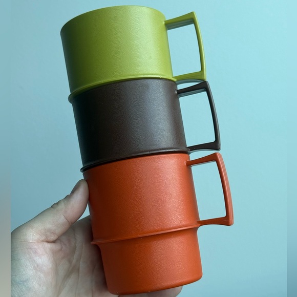 3 Vintage Tupperware 1312 Stacking Coffee Mugs 1970s Drinkware - Picture 2 of 16